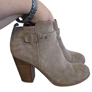 Franco Fortino Women's Tan Suede Ankle Boots Size 7